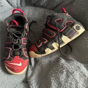 Boys size 1 Nike Air More Uptempo